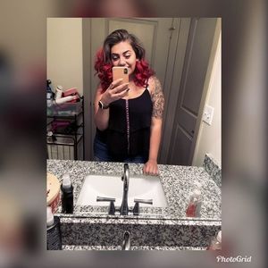 Meet your Posher, Paola